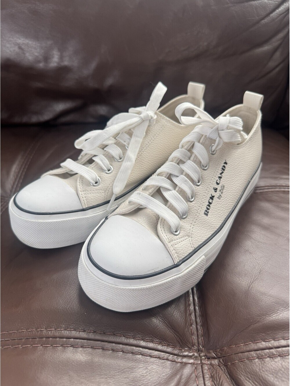 Rock & Candy By Zigi Women’s Platform Limited Sneakers White Black Size 8.5